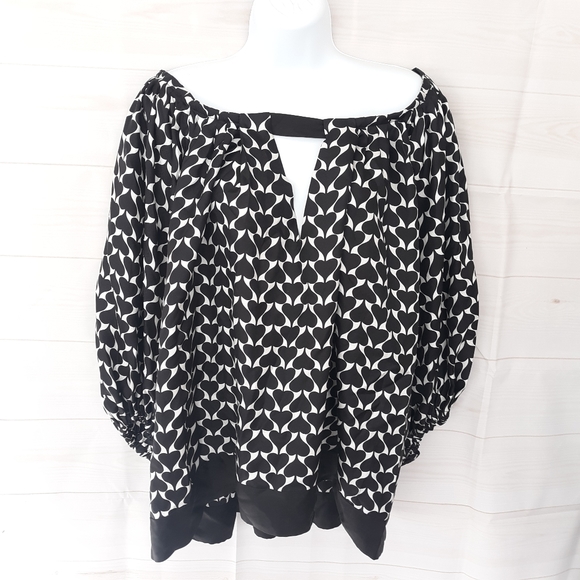 Diane Von Furstenberg Tops - DVF "Adamma" Silk blouse Size Small